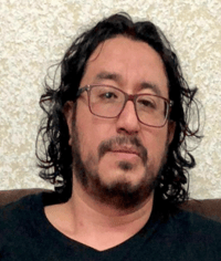 Dr Daniel LLanos